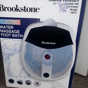 Brookstone Electric Foot Bath with Black and White Design